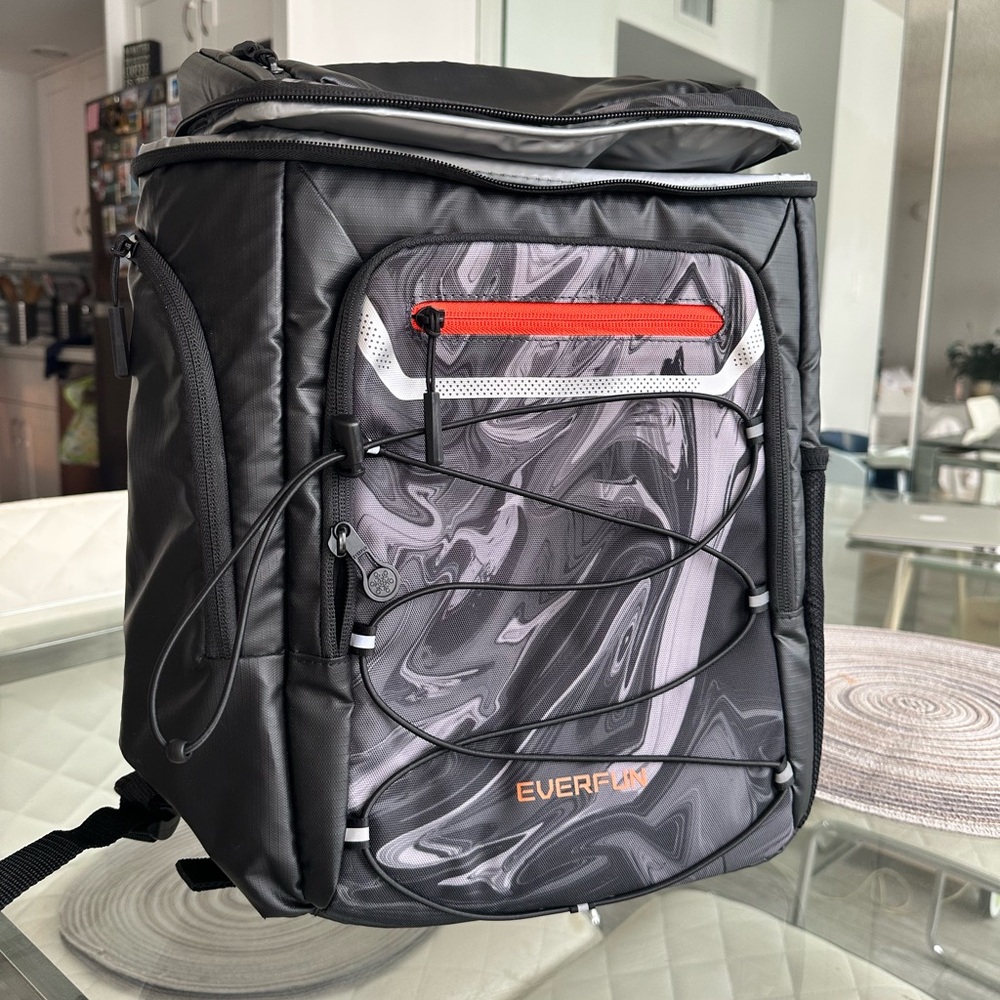 EVERFUN Cooler Backpack Insulated Leakproof 30 Cans, Cooler Bag